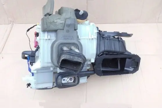 Interior heater climate box assembly