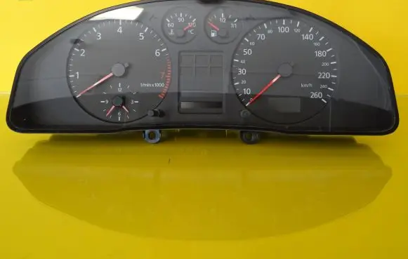 Audi A4 S4 B5 8D Speedometer (instrument cluster) 8D0919861H