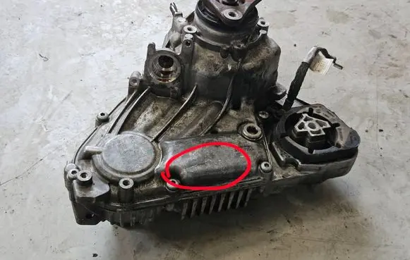 BMW X3 F25 Gearbox transfer box case 8623348 1818080