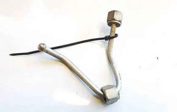 Nissan Qashqai+2 Fuel line pipe 