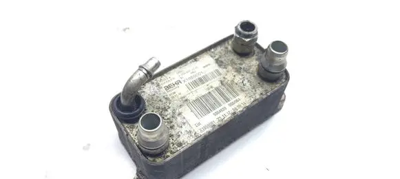 Mercedes-Benz E W212 Engine oil radiator A2045002200