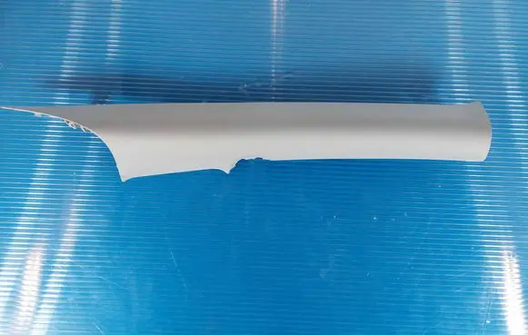 Tesla Model 3 (D)pillar trim (top) 1086265