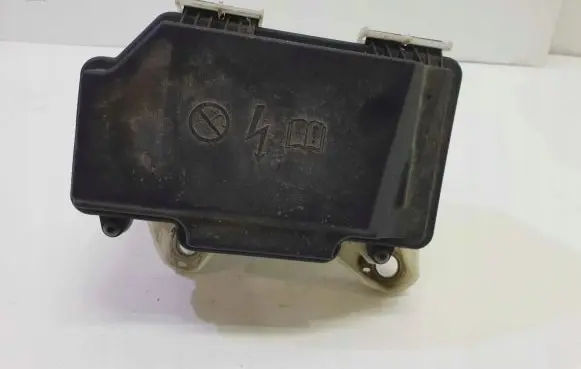 Mercedes-Benz C W205 Fuse box set A2055400082