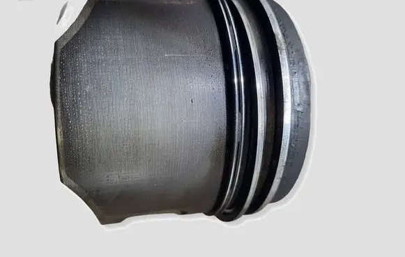 Renault Laguna III Piston M9R