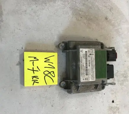 Mazda 3 I Airbag control unit/module BP4K57K30C 0285001554 670016382101