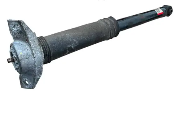 Nissan Qashqai J12 Rear shock absorber/damper 562106ua1b