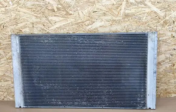 Volvo V50 Coolant radiator 3M518005DA 99089 300373005