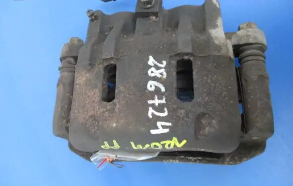 KIA Carnival Front brake caliper