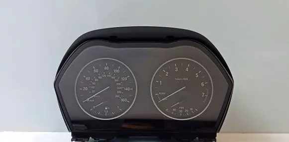 BMW 1 F20 F21 Speedometer (instrument cluster) 9371832