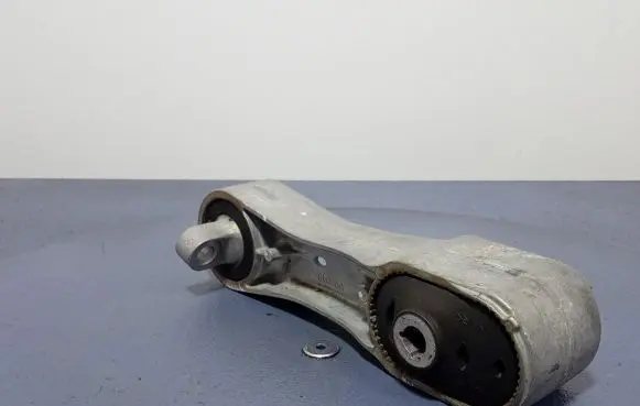 BMW 1 F40 Front anti-roll bar/sway bar 6885786