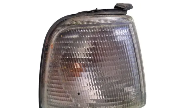 Audi 80 90 S2 B4 Front indicator light