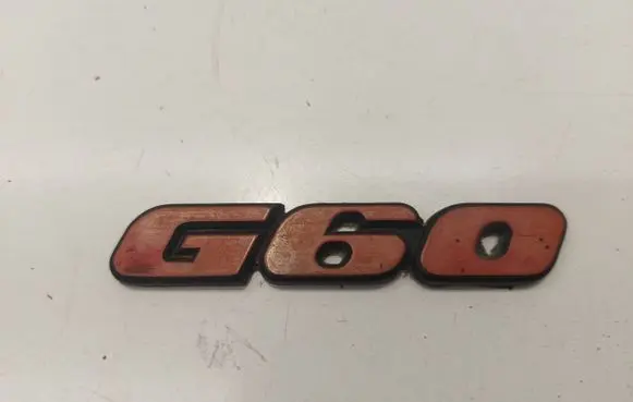 Volkswagen PASSAT B3 Manufacturers badge/model letters 357853675