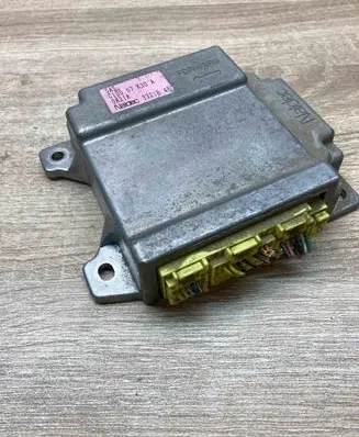 Mazda Premacy Airbag control unit/module C10057K30A 3321848 WITHPLUG