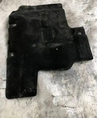 Opel Grandland X Heat shield in engine bay 9800108880