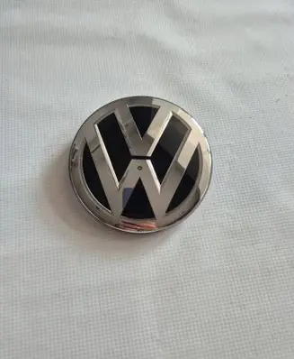 Volkswagen T-Roc Manufacturer badge logo/emblem 2GA853601