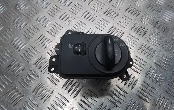 Ford Fusion Light switch 2S6T13A024BB 04053761