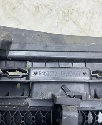 BMW 2 Active Tourer U06 Quarter panel pressure vent 9463570