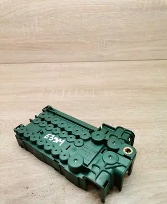 BMW 5 E39 Fuse module 8367768