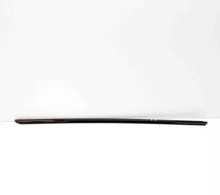 BMW 4 F32 F33 Door glass trim 7279774 7315406