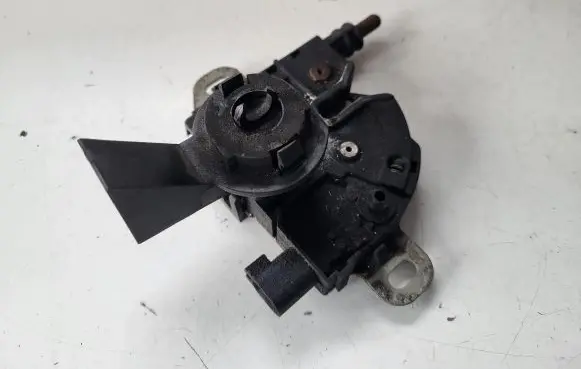 Ford Kuga I Engine bonnet (hood) release handle