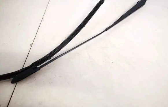 Citroen C4 I Picasso Front wiper blade arm 9686640280