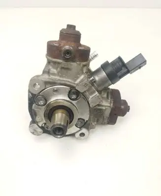 BMW 5 F10 F11 Fuel injection high pressure pump 7823463 0445010634