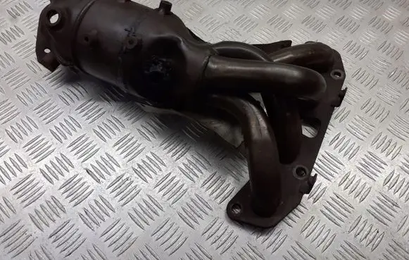Nissan Primera Exhaust manifold
