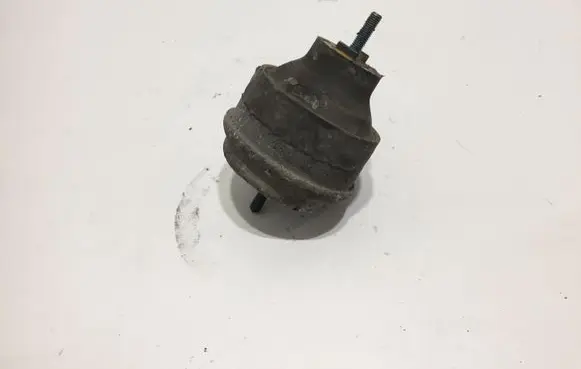 Volkswagen PASSAT B5 Engine mount bracket 8D0199379AC