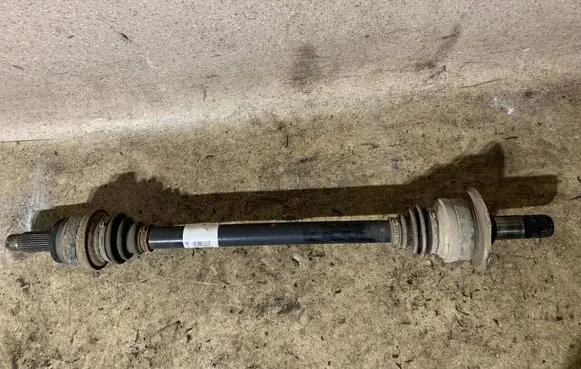 BMW X5 F15 Rear driveshaft 860983902