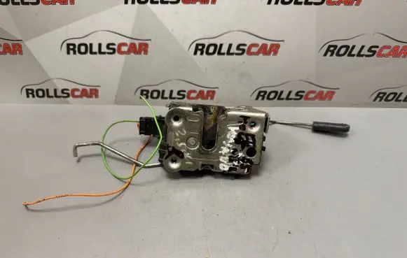 Opel Movano A Front door lock