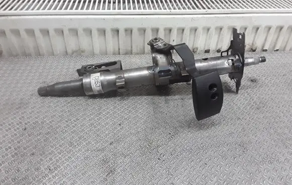 Toyota Corolla Verso E121 Steering wheel axle L0407495