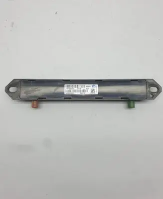 Chrysler Pacifica Antenna control unit P68306857AA 68306857AA 68306857