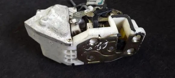 Honda Prelude Rear door lock