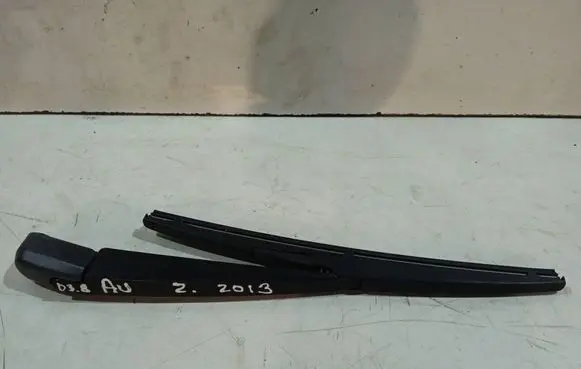 Toyota Avensis T270 Rear wiper blade arm 