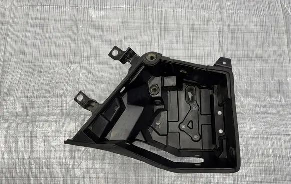 Maserati GranTurismo Glove box 670158791