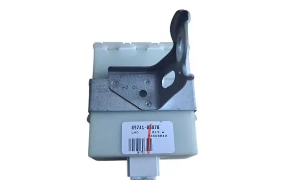 Toyota Avensis T250 Door control unit/module 8974105070