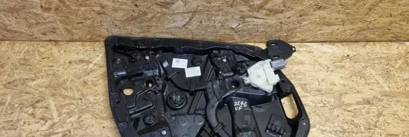 Mercedes-Benz C W205 Front door window regulator with motor A0997601500 A2050047699 A2050047599
