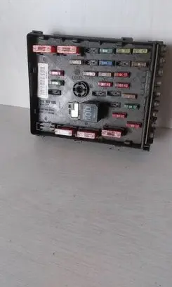 Volkswagen PASSAT B6 Fuse module 3C0937125 63592777