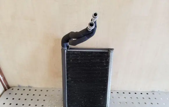 Air conditioning (A/C) radiator (interior)