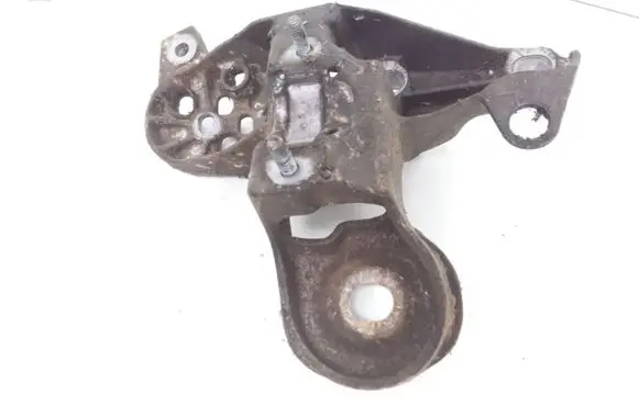 Audi A4 S4 B6 8E 8H Engine mounting bracket 8E0199351C