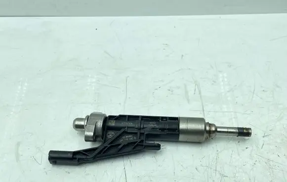 BMW 4 F36 Gran coupe Fuel injector 8625396 10213541 00678
