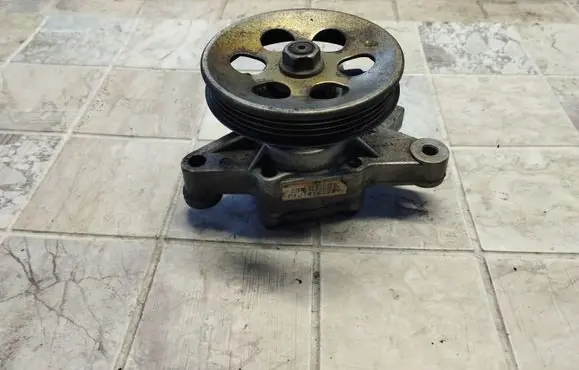 Honda Civic Power steering pump P1J014025V