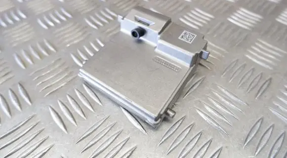 Windshield/windscreen camera