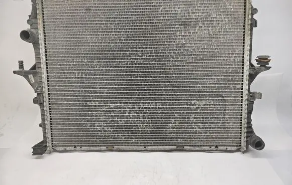 Audi Q7 4L Coolant radiator 7L6121253B