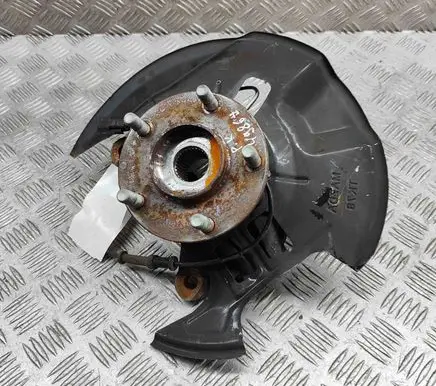Mazda CX-5 II Front wheel hub KN3L33031