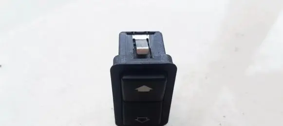 BMW 5 E39 Electric window control switch 8368974
