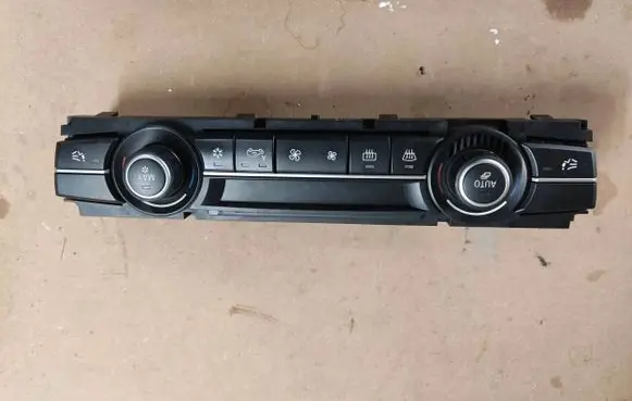 BMW X5 E70 Climate control unit 9165682 20220210 900251880007