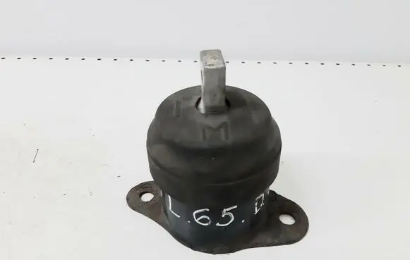 Honda Accord Engine mount bracket