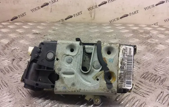 Fiat 500X Front door lock P51936599000