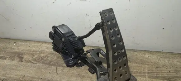 Honda Civic Accelerator throttle pedal